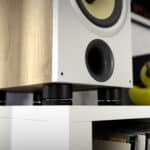 Small_loudspeaker_hoovering_orange_duck_in_background